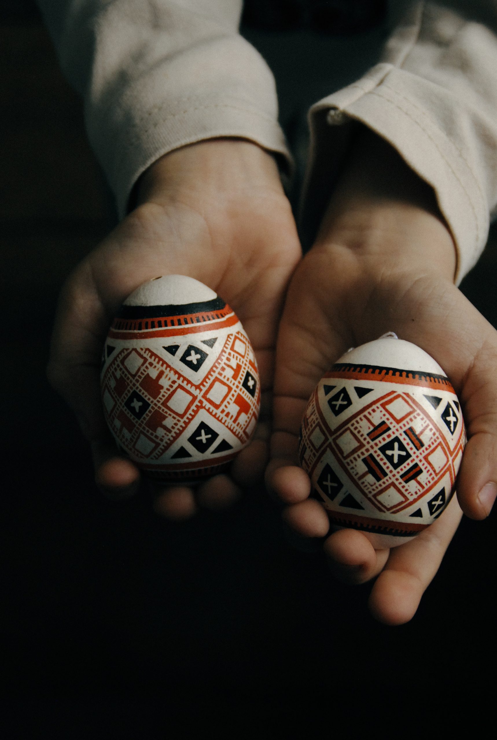 Писанка кольорова з орнаментом