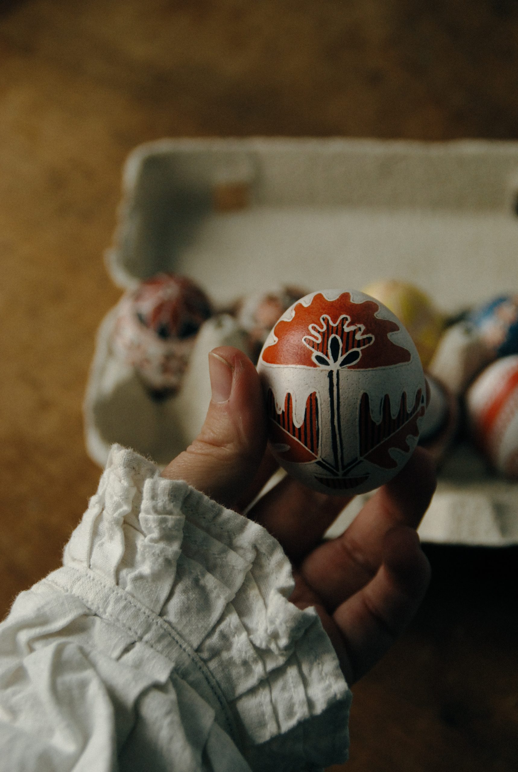 Писанка кольорова з орнаментом