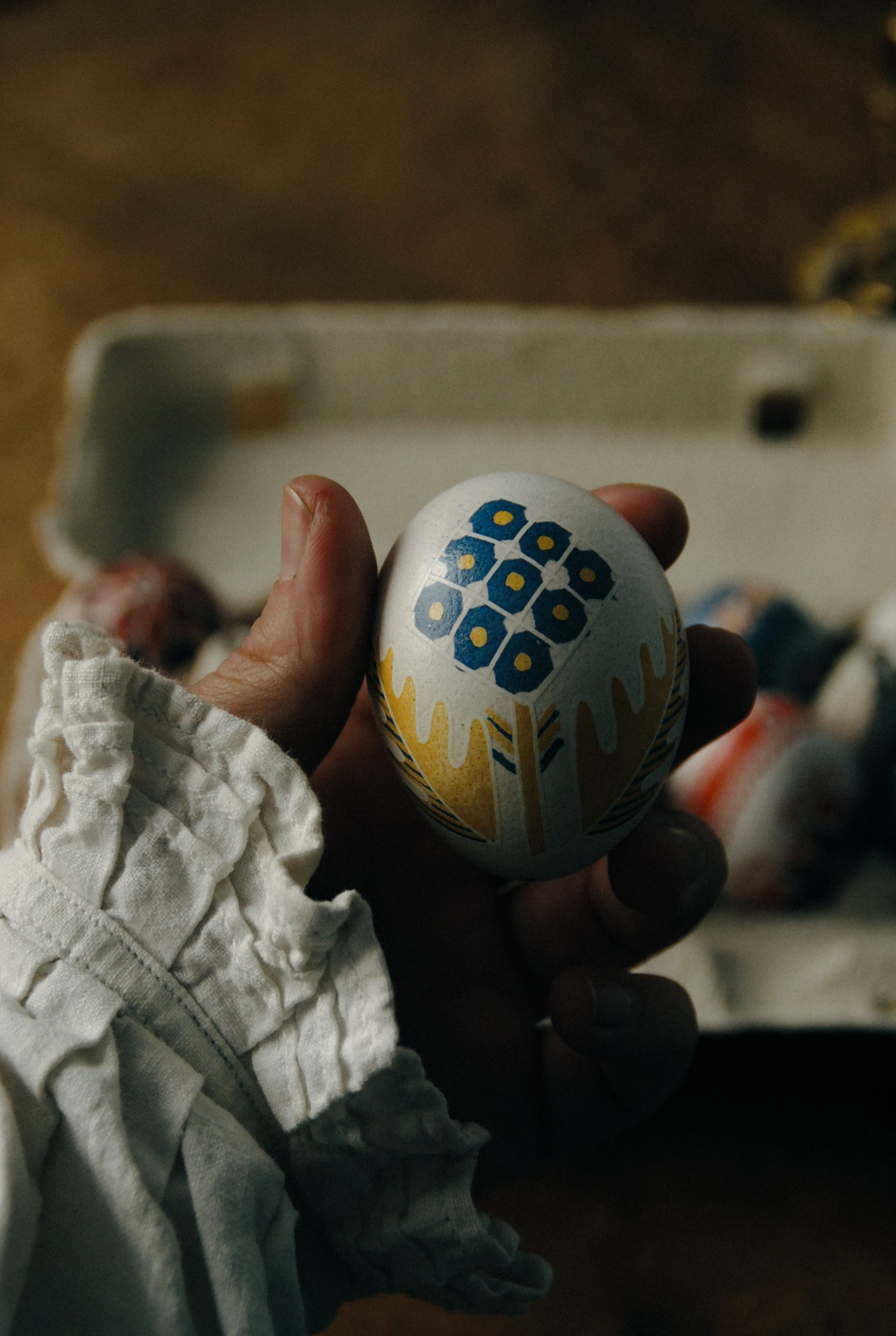 Писанка кольорова з орнаментом